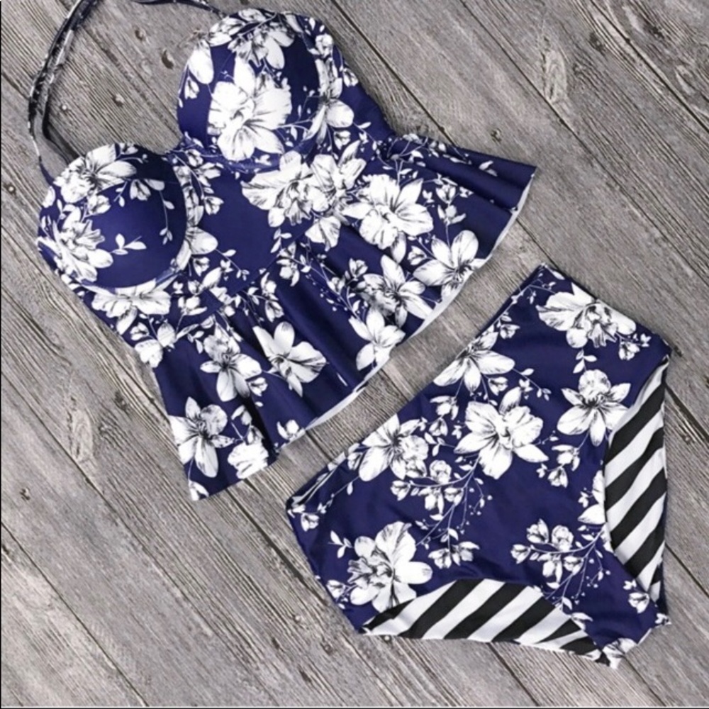Misty Pearl reversible bikini